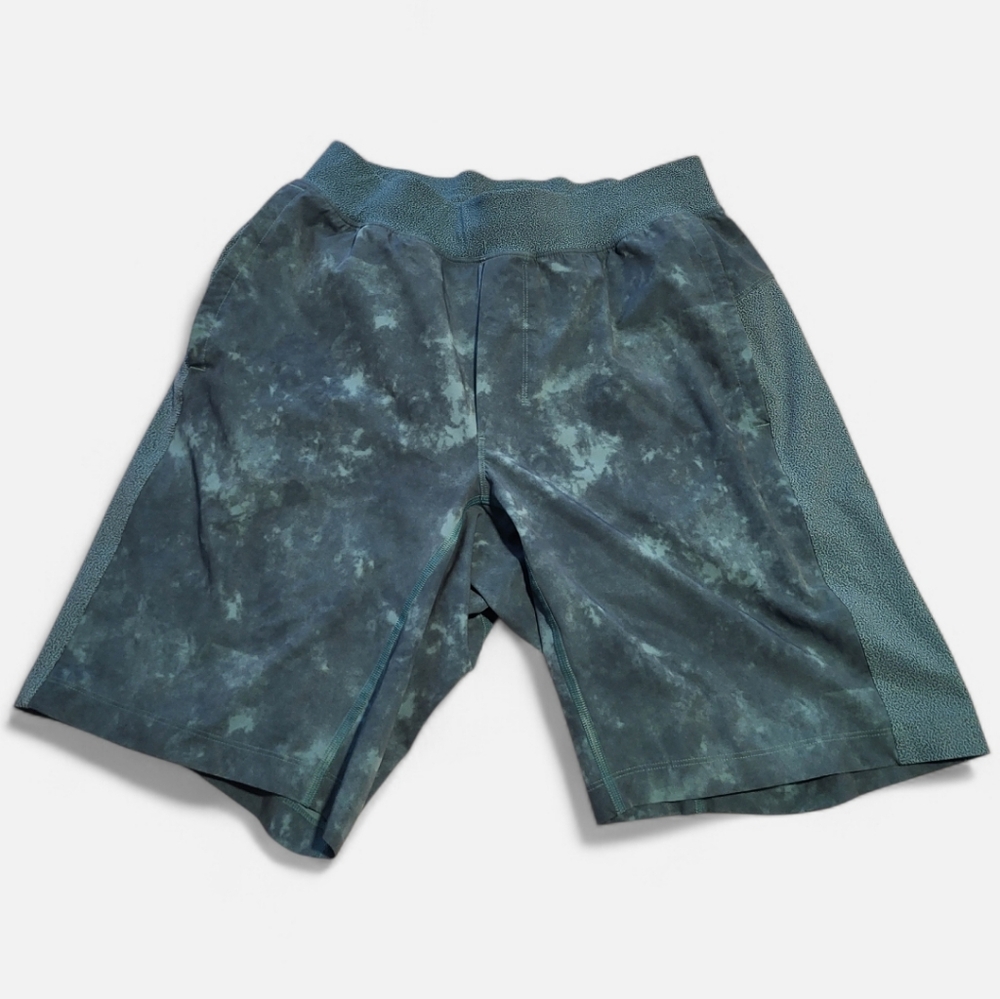 Lululemon Men's T.H.E. Shorts Size M